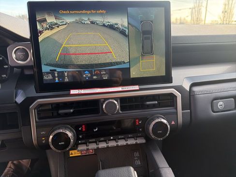 New 2025 Toyota 4Runner Limited image 14