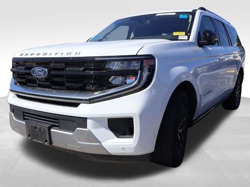 Used 2025 Ford Expedition Max Platinum AWD/4WD image 5