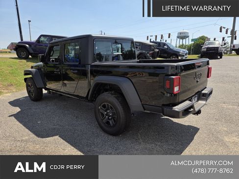 New 2026 Jeep Gladiator Sport AWD/4WD image 11
