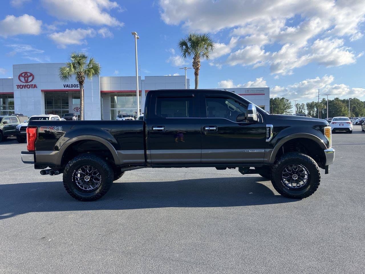 Used 2017 Ford F250 King Ranch w/ Chrome Package AWD/4WD image 6