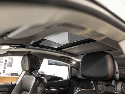 Used 2021 Maserati Levante S GranLusso image 20