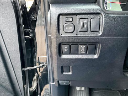 Used 2019 Toyota 4Runner TRD Off-Road AWD/4WD image 31