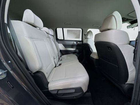 New 2026 Hyundai Santa Fe SE image 40