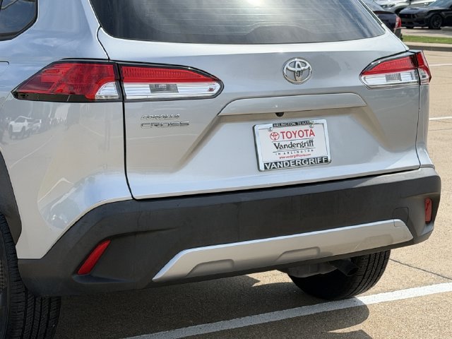 Used 2022 Toyota Corolla Cross L FWD image 6