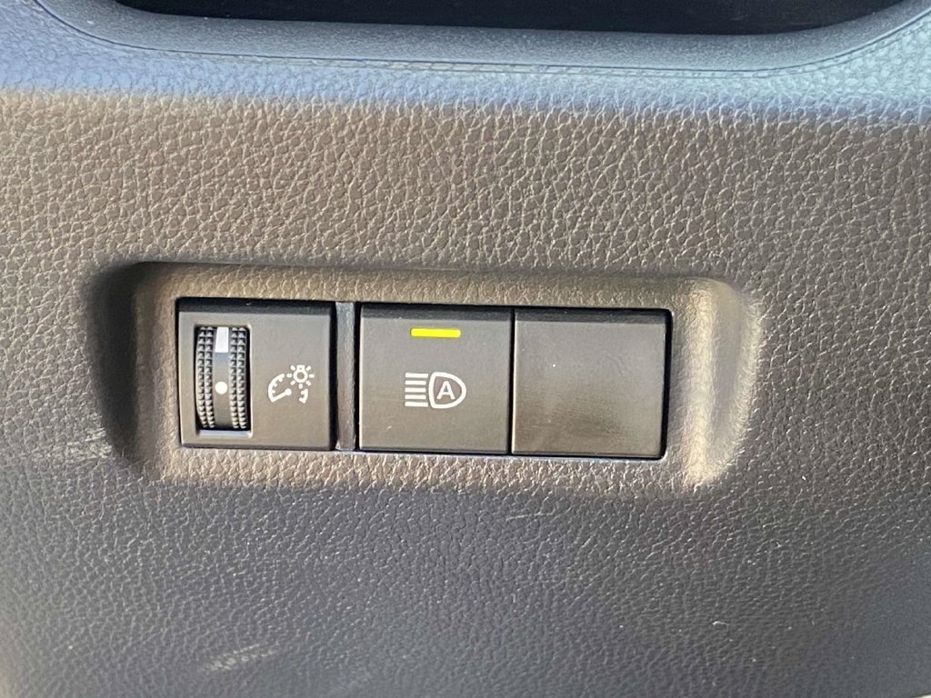 Used 2025 Toyota RAV4 LE FWD image 27