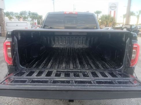 Used 2017 GMC Sierra 1500 SLT w/ SLT Premium Package image 14