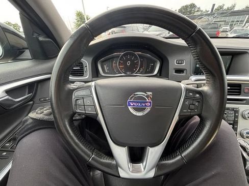 Used 2017 Volvo S60 T5 Dynamic w/ Vision Package AWD/4WD image 16