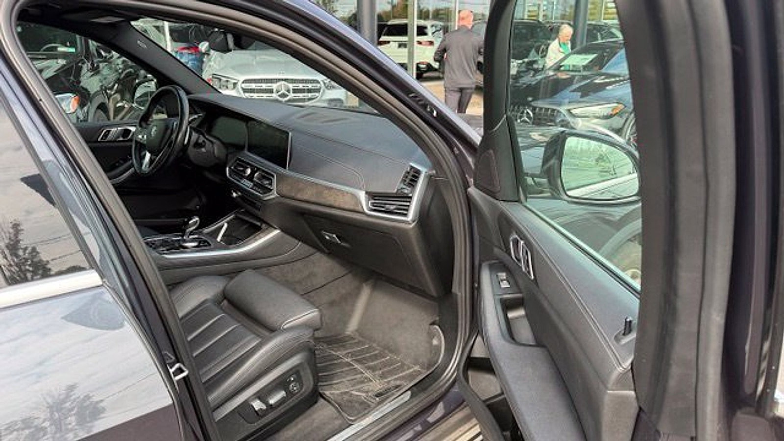 Used 2022 BMW X5 xDrive45e AWD/4WD image 10