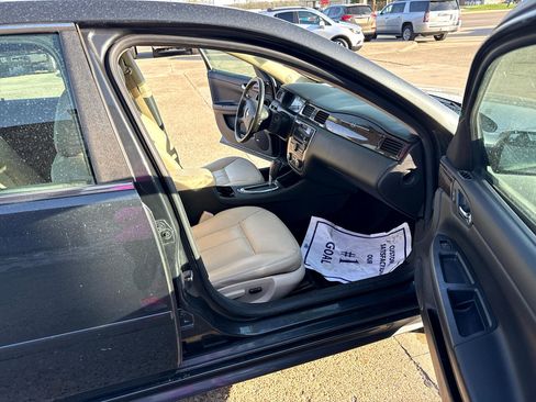 Used 2013 Chevrolet Impala LTZ image 15