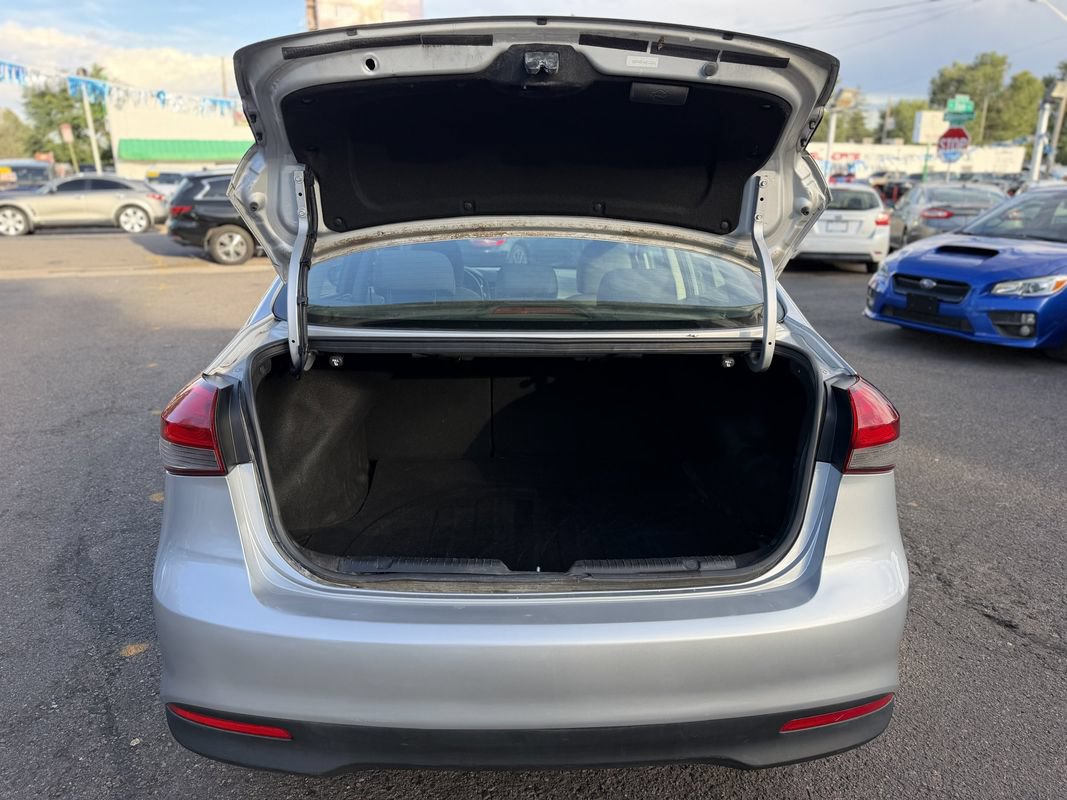 Used 2017 Kia Forte LX FWD image 12