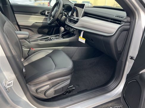 New 2026 Jeep Compass Limited image 11