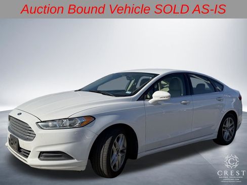 Used 2014 Ford Fusion SE image 4