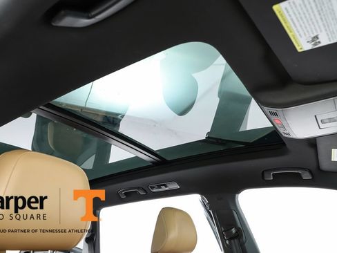 Used 2022 Volkswagen Tiguan SE w/ Panoramic Sunroof Package AWD/4WD image 74