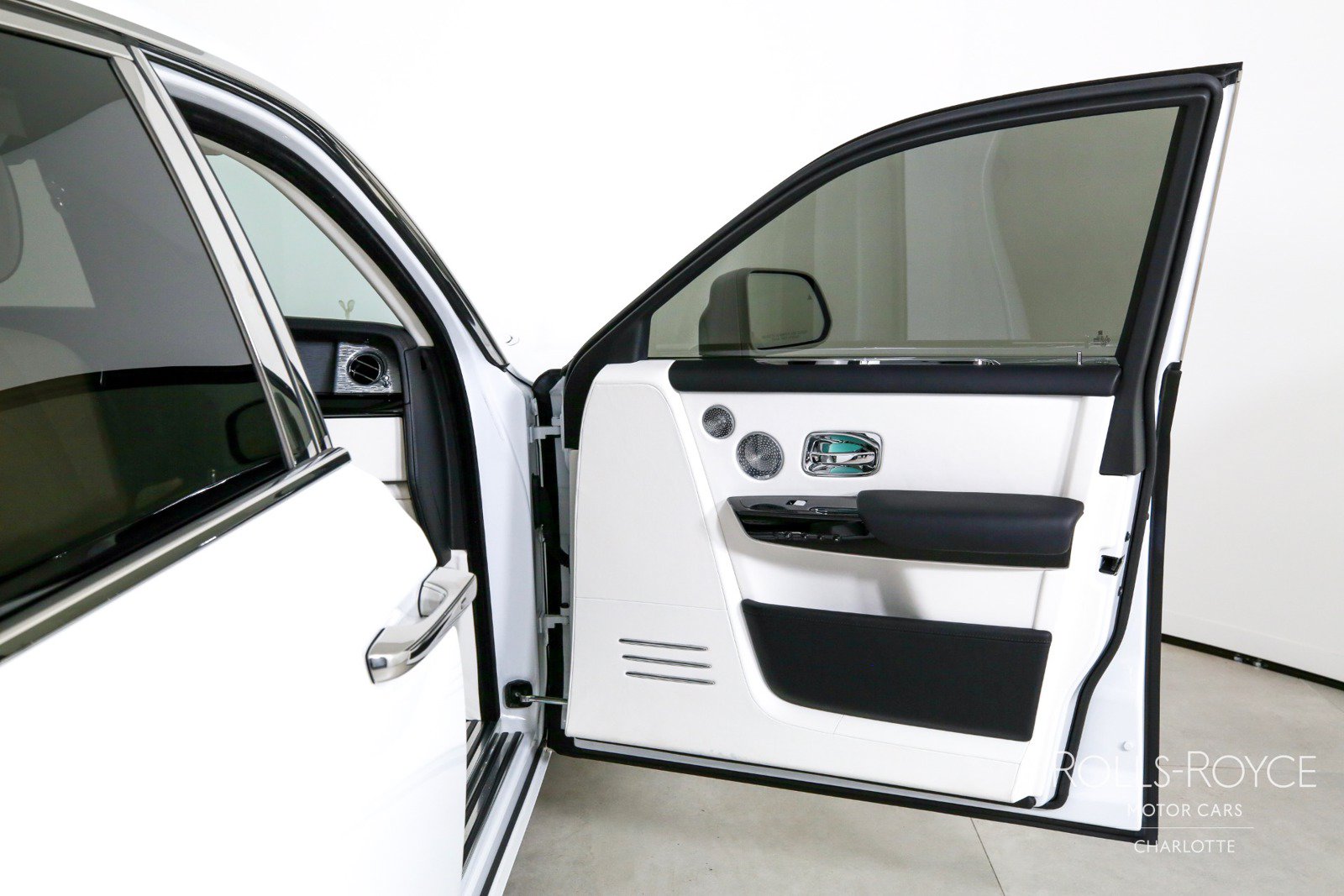 Certified 2024 Rolls-Royce Phantom Sedan RWD image 35