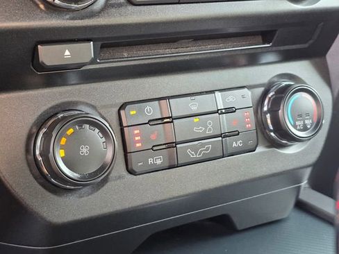 Used 2018 Ford F150 XLT w/ Equipment Group 302A Luxury RWD image 32