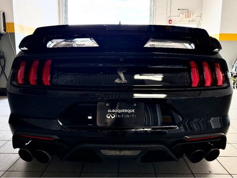 Used 2020 Ford Mustang Shelby GT500 w/ Technology Package RWD image 9