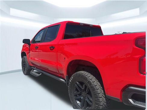 Used 2024 Chevrolet Silverado 1500 LT Trail Boss w/ Convenience Package II AWD/4WD image 10