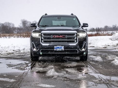 Used 2023 GMC Acadia SLT image 6