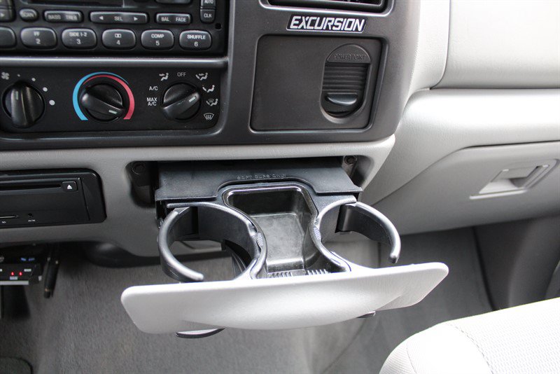 Used 2005 Ford Excursion XLT AWD/4WD image 14