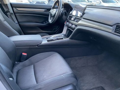 Used 2021 Honda Accord Hybrid image 6