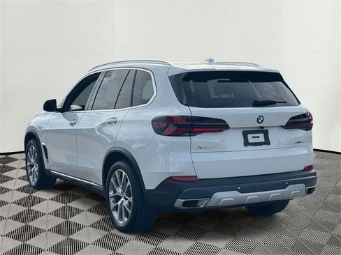 Used 2025 BMW X5 xDrive40i w/ Premium Package image 8