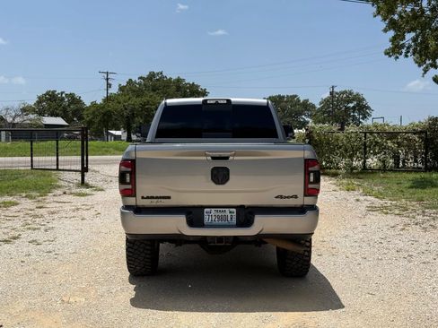 Used 2019 RAM 2500 Laramie w/ Night Edition AWD/4WD image 4