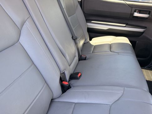 Used 2020 Toyota Tundra SR5 w/ SR5 Leather Package AWD/4WD image 12