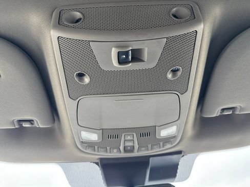 Used 2018 Ford F150 Lariat w/ Equipment Group 502A Luxury AWD/4WD image 52