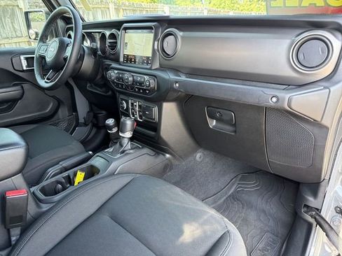 Used 2021 Jeep Gladiator Sport AWD/4WD image 31