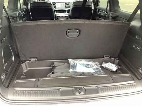 New 2026 Jeep Grand Wagoneer Limited image 39