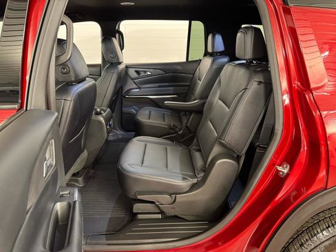 Used 2026 Chevrolet Traverse LT w/ Driver Confidence Package image 31