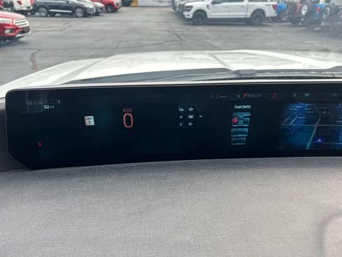 Used 2025 Ford Expedition Max Active AWD/4WD image 18