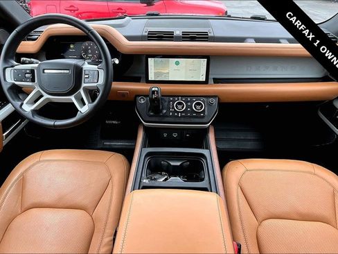 Used 2024 Land Rover Defender 110 S image 7