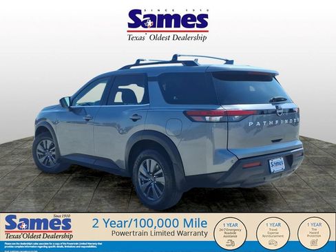 Used 2024 Nissan Pathfinder SV FWD image 5