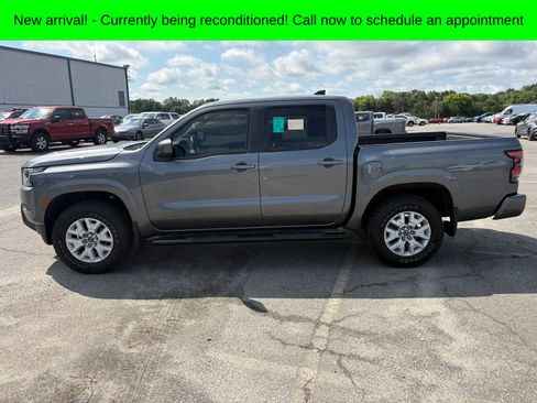 Used 2023 Nissan Frontier SV w/ Tow Package AWD/4WD image 7