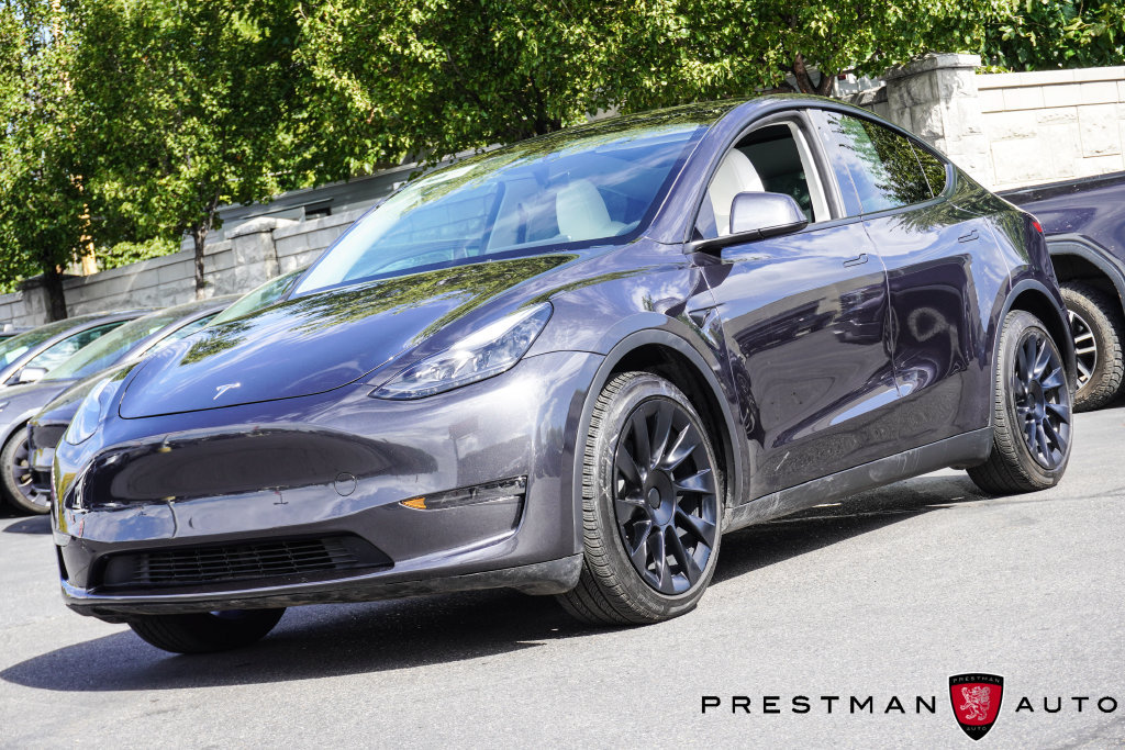 Used 2024 Tesla Model Y Long Range AWD/4WD image 12
