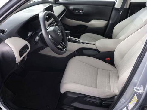 New 2026 Honda HR-V LX image 17