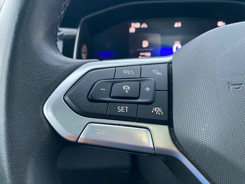 Used 2025 Volkswagen Jetta SE FWD image 15