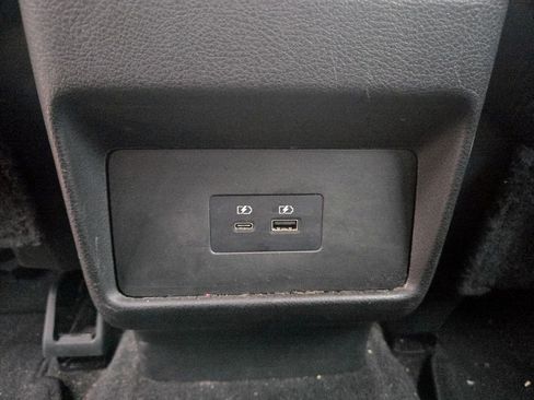 Used 2023 Nissan Rogue SV image 29