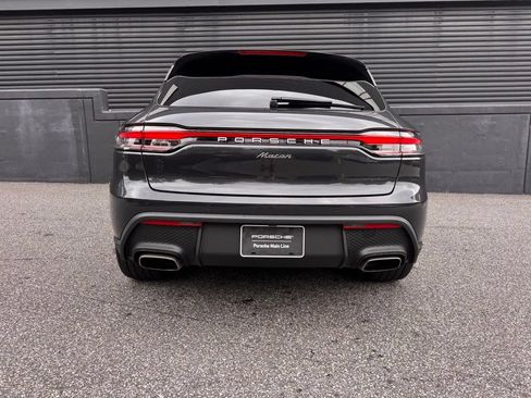 Certified 2026 Porsche Macan AWD/4WD image 9