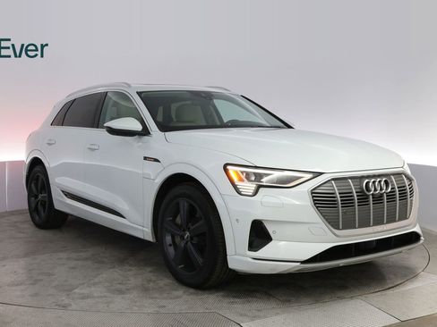 Used 2019 Audi e-tron Premium Plus AWD/4WD image 13