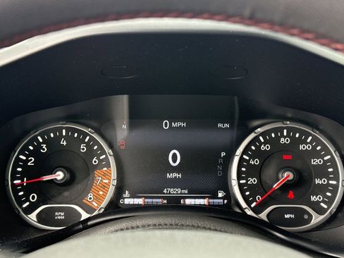 Used 2023 Jeep Renegade Trailhawk AWD/4WD image 28
