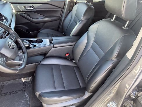 Used 2026 Nissan Rogue Dark Armor FWD image 14