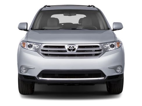 Used 2013 Toyota Highlander Plus FWD image 4