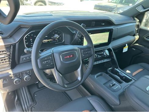 New 2026 GMC Sierra 2500 AT4 w/ AT4 Premium Plus Package image 5
