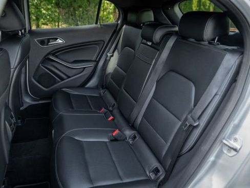 Used 2016 Mercedes-Benz GLA 250 image 43