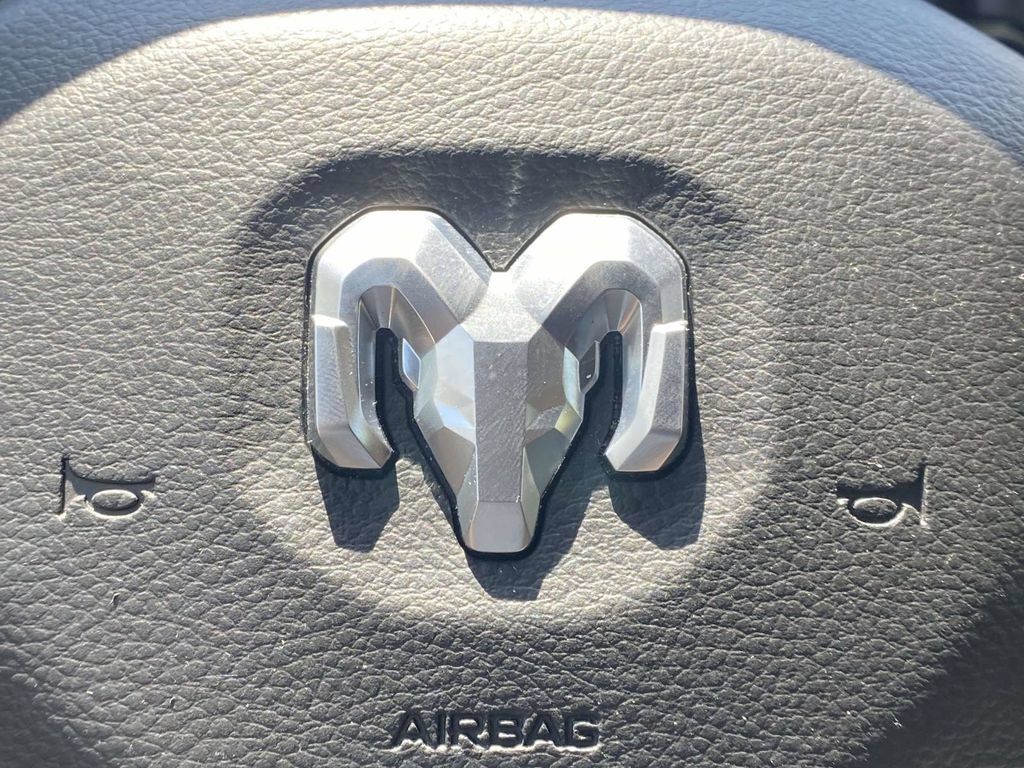 Used 2019 RAM 1500 Laramie AWD/4WD image 33