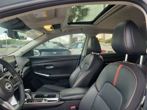 Certified 2024 Nissan Sentra SR w/ SR Premium Package FWD image 25