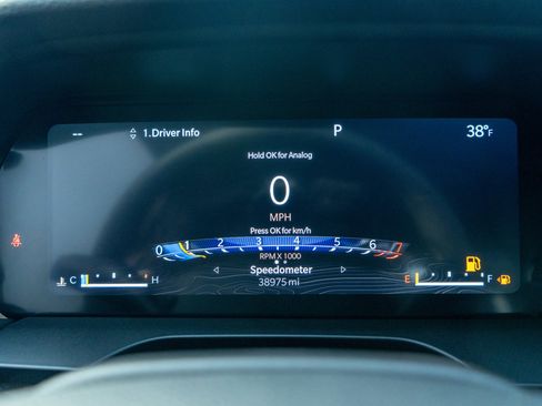 Used 2023 Jeep Grand Cherokee L Limited w/ Luxury Tech Group II image 12