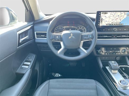 New 2026 Mitsubishi Outlander Trail Edition image 23